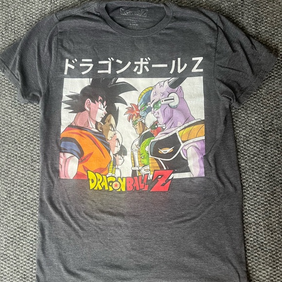 Small Grey Dragonball Z Standoff T-shirt - Picture 2 of 3